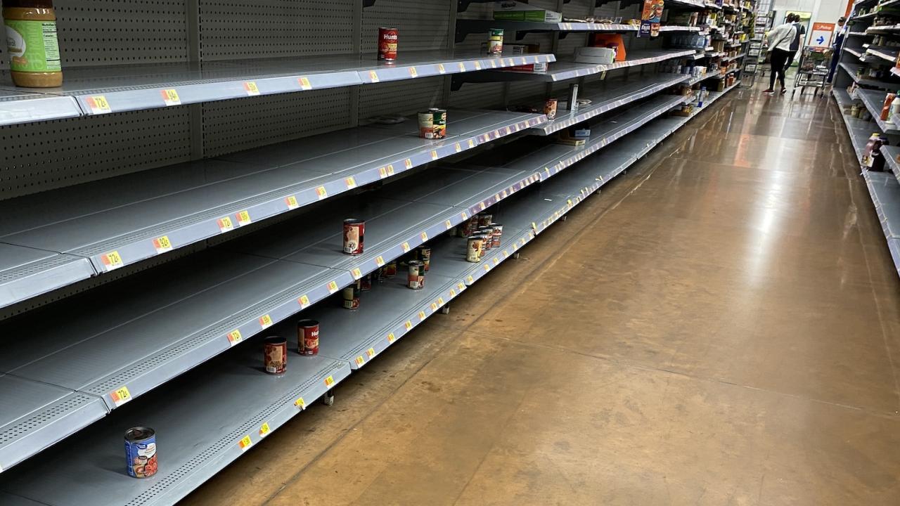 empty shelves Food-Supply-Feeding-Growing-Population-˽̳-Davis